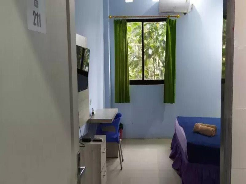 Super Oyo 3903 Sweethome Syariah Guesthouse Martapura  Exterior photo